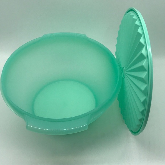 Tupperware Servalier Salad Bowl 4.3 Liter - Picture 12 of 16